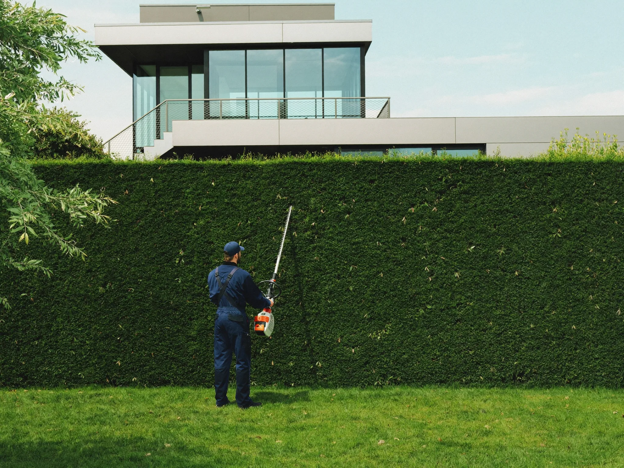 Gartenpflege und Flächenreinigung