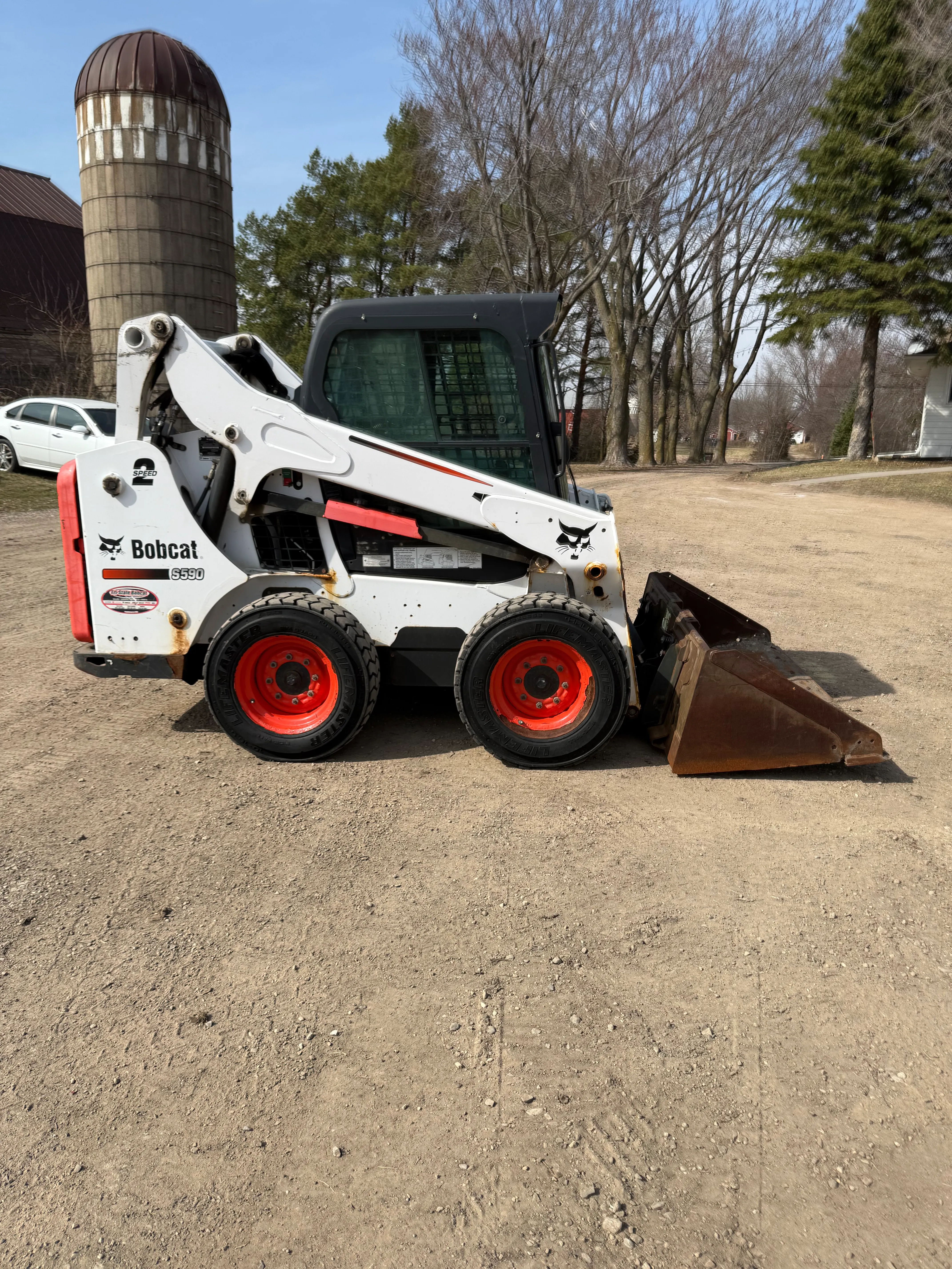 Bobcat S590 skid steer loader rental in Elk River, MN