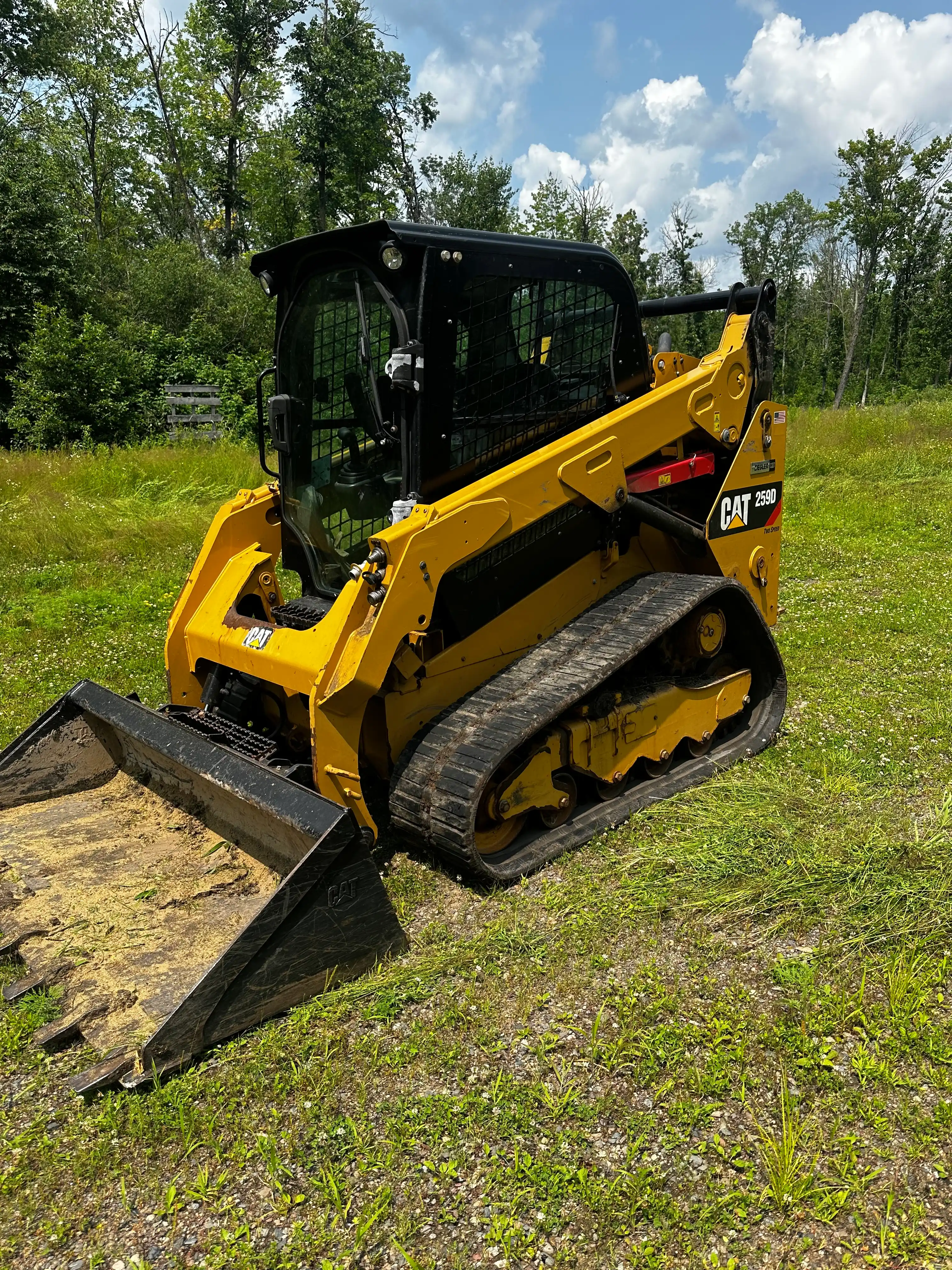 Cat 259D compact track loader rental in Elk River, MN
