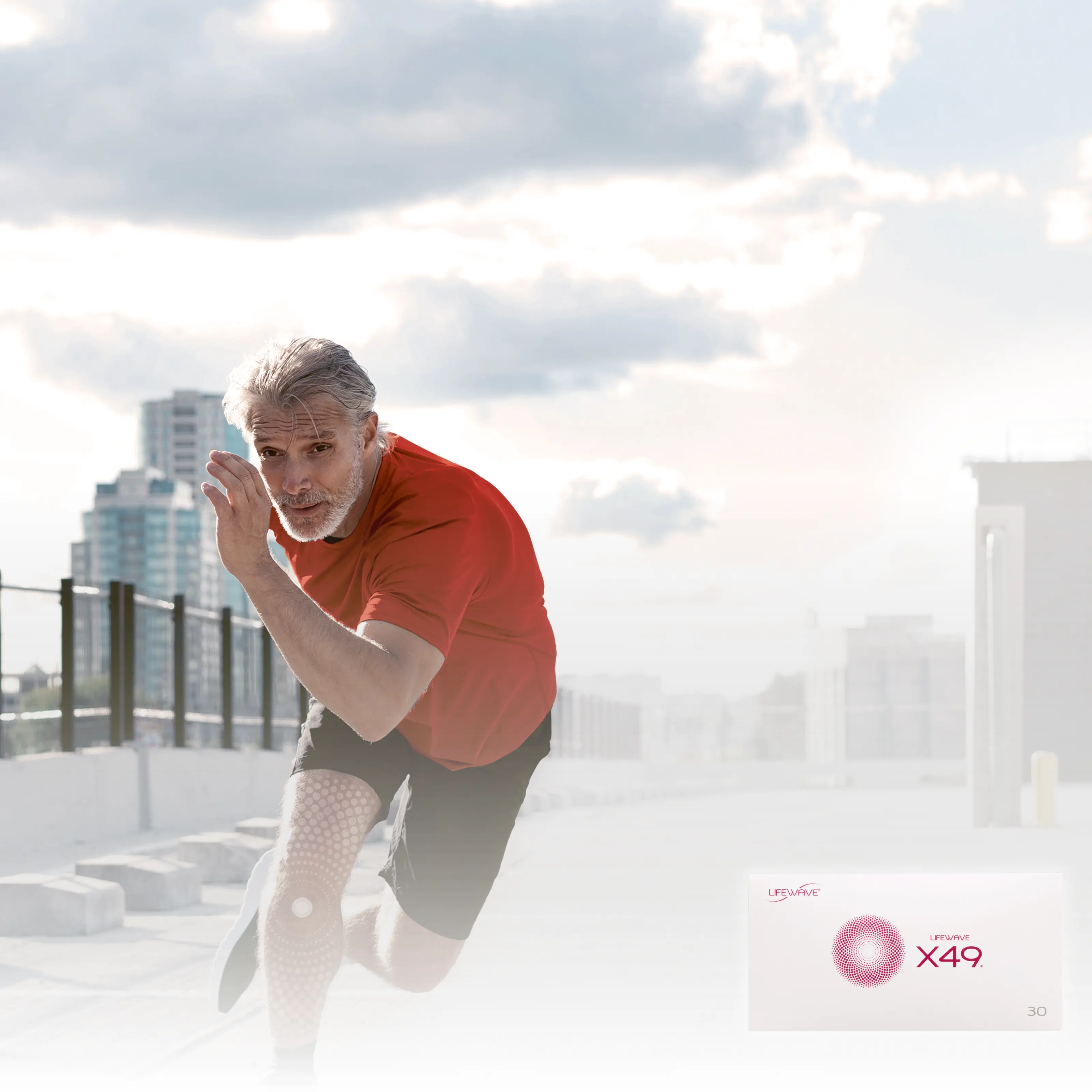 Mann beim Sport in einer belebten Stadt. Neue Energie durch Lifewave Produkte
