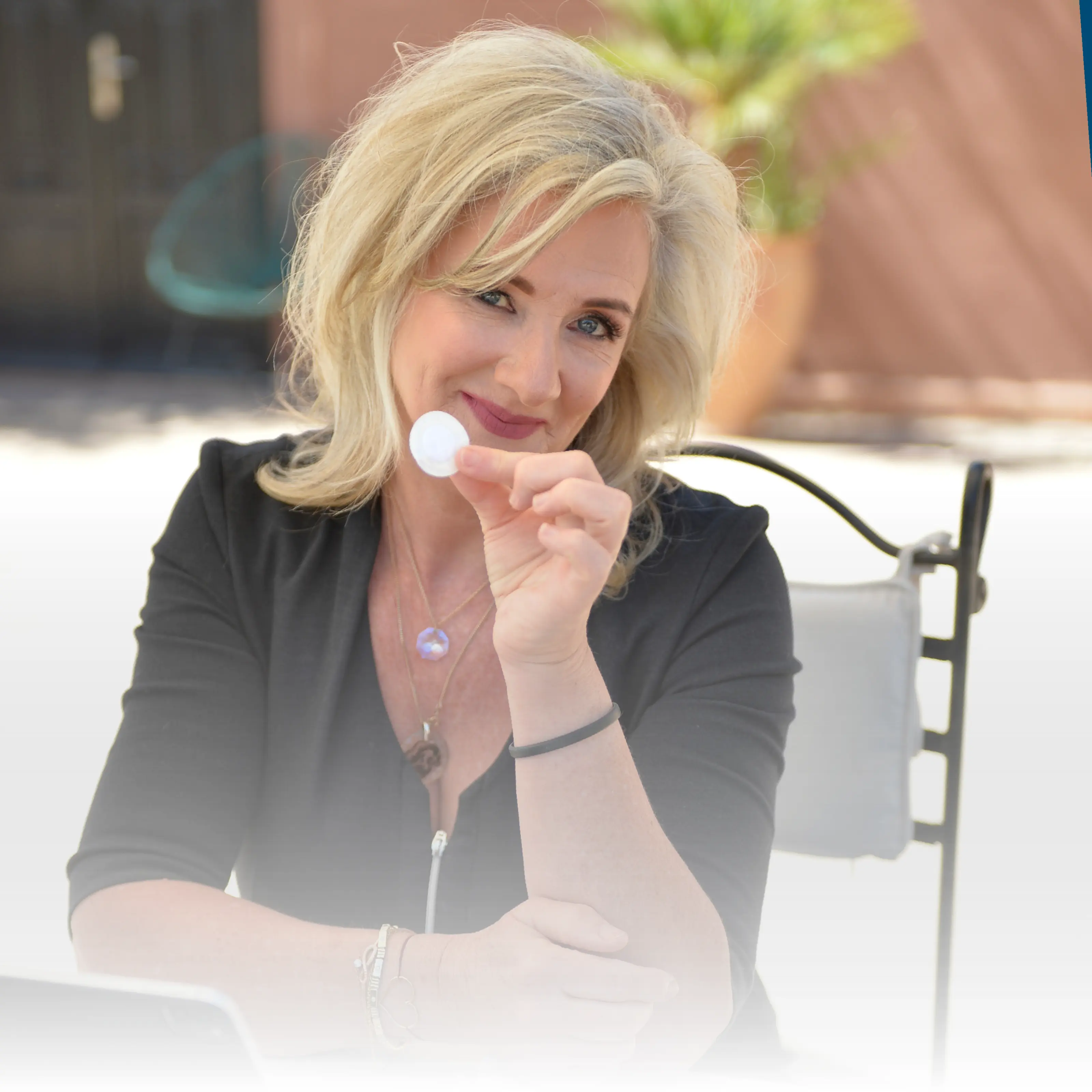 Nicole mit Lifewave Pflaster