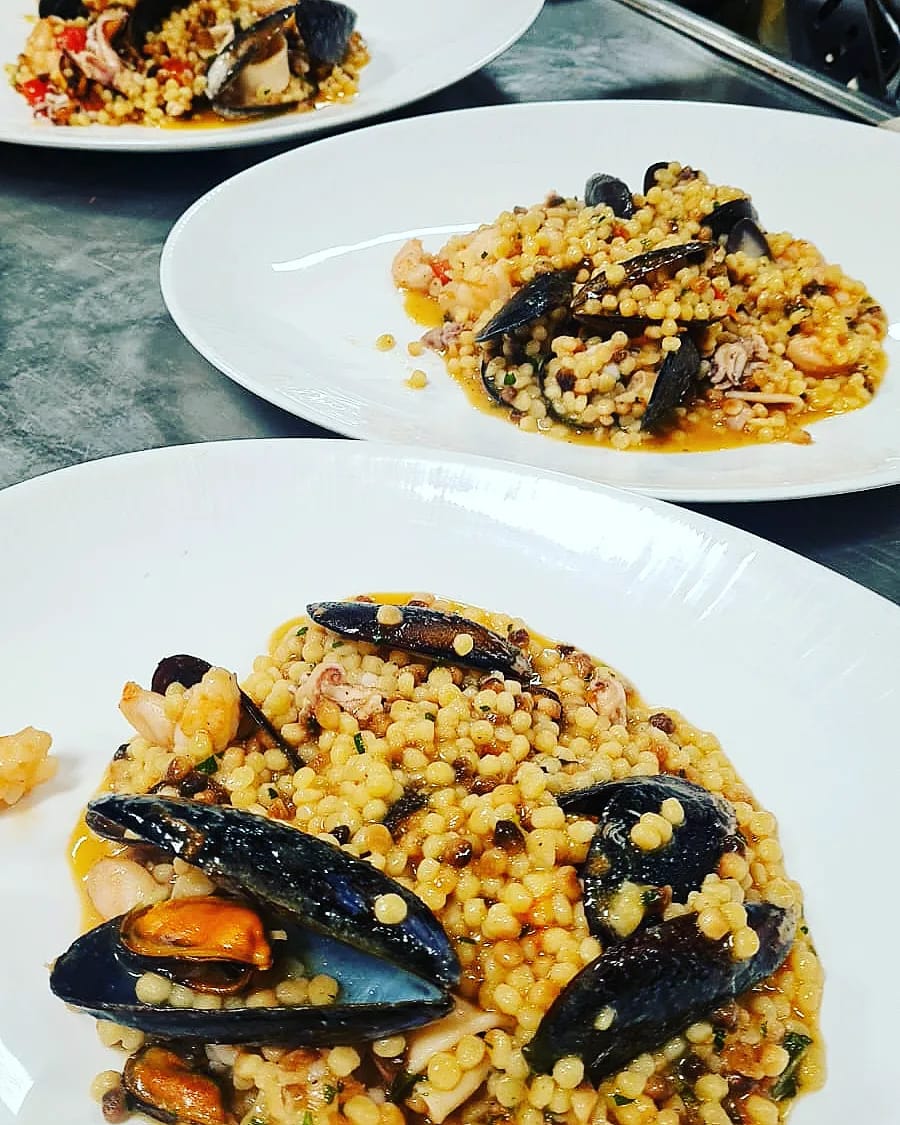 Fregola ai frutti di mare con cozze