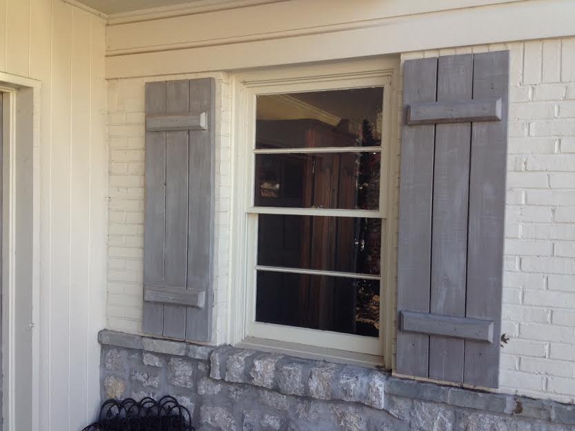 New vinyl replacement windows fitted to a Tulsa property