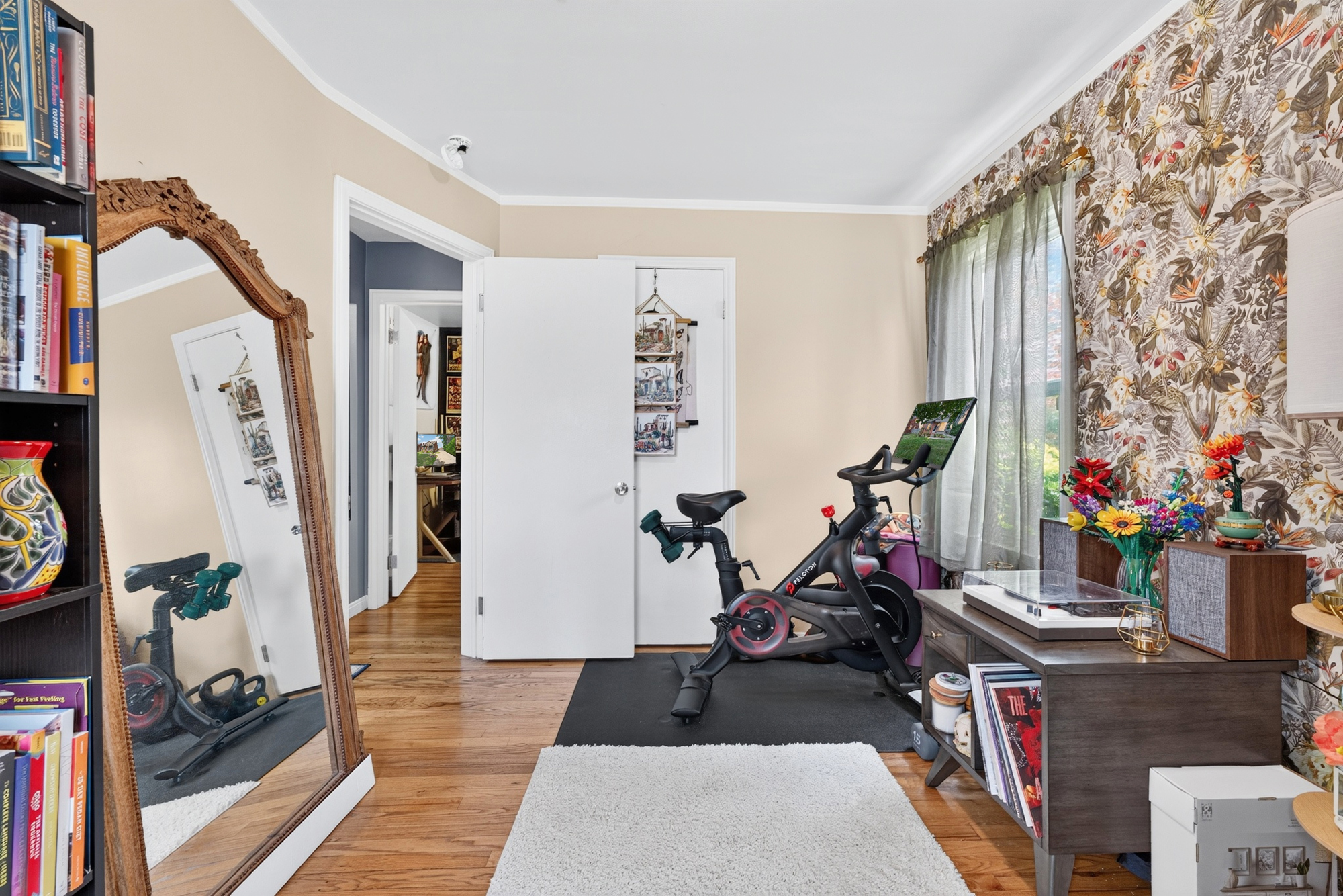 2420 Applewood Avenue photo 10