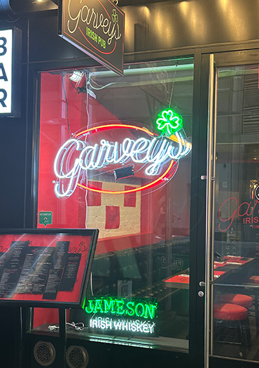 garveys-irish-food-broadway