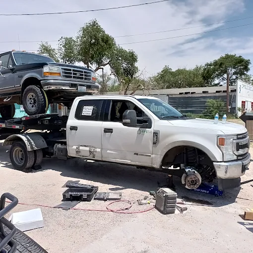 RoadRunner Road Services mobile crane truck and roadside repair work photo 7 in Big Spring, TX and West Texas