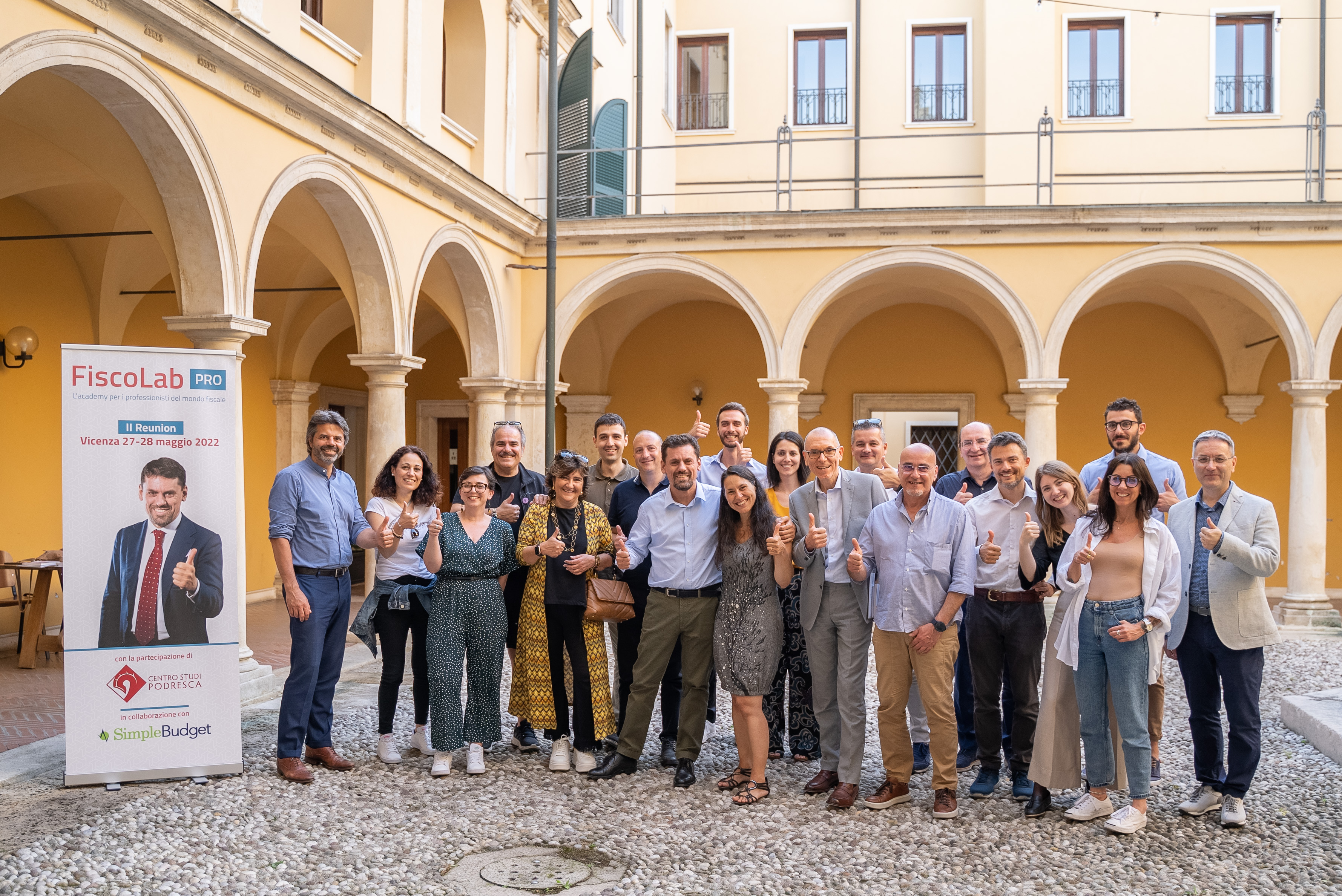 Luca Ferrini con i professionisti partecipanti alla Reunion FiscoLab Pro