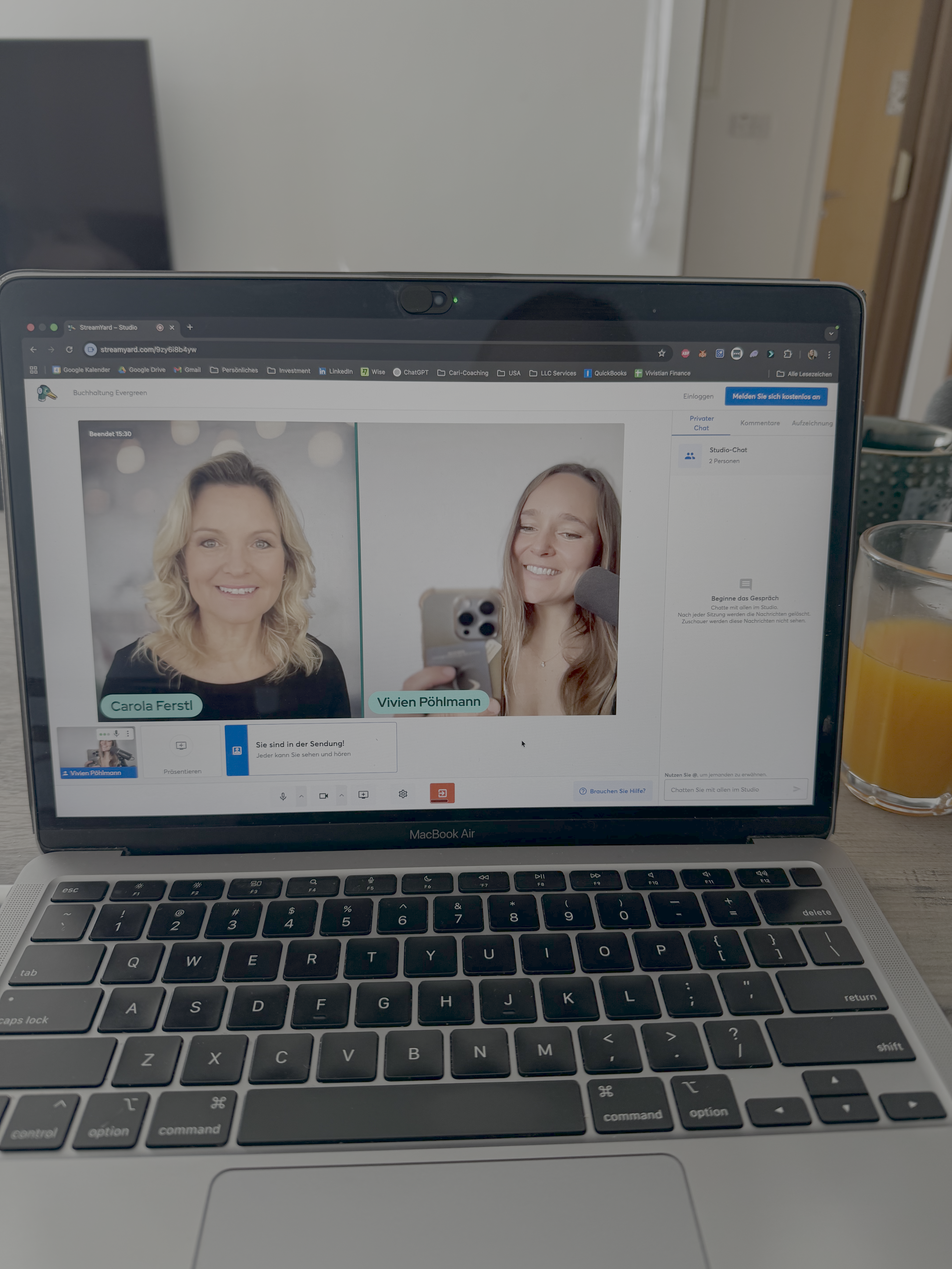 Carola und Vivien in einem gemeinsamen Online-Call