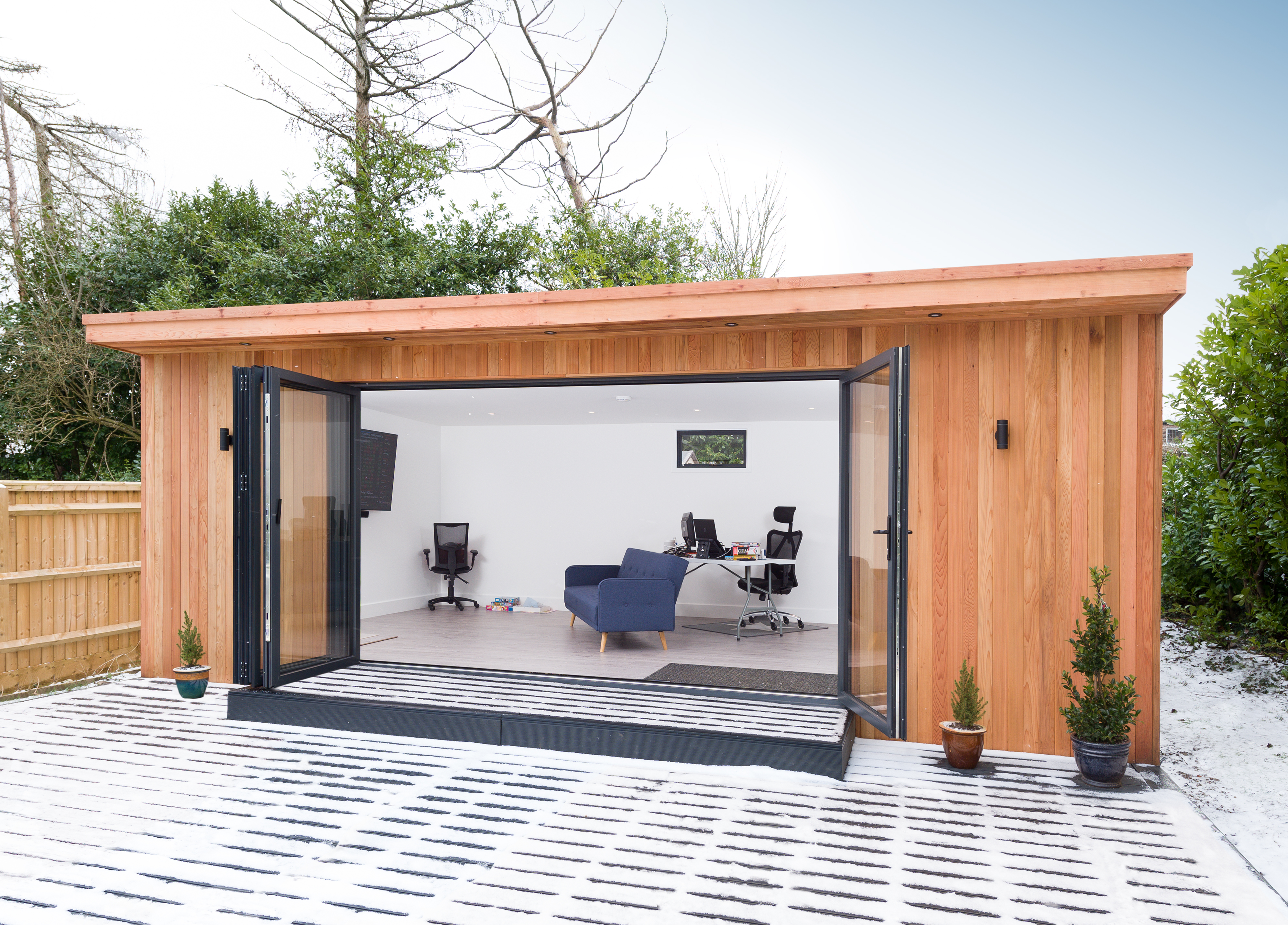 Contemporary garden studio