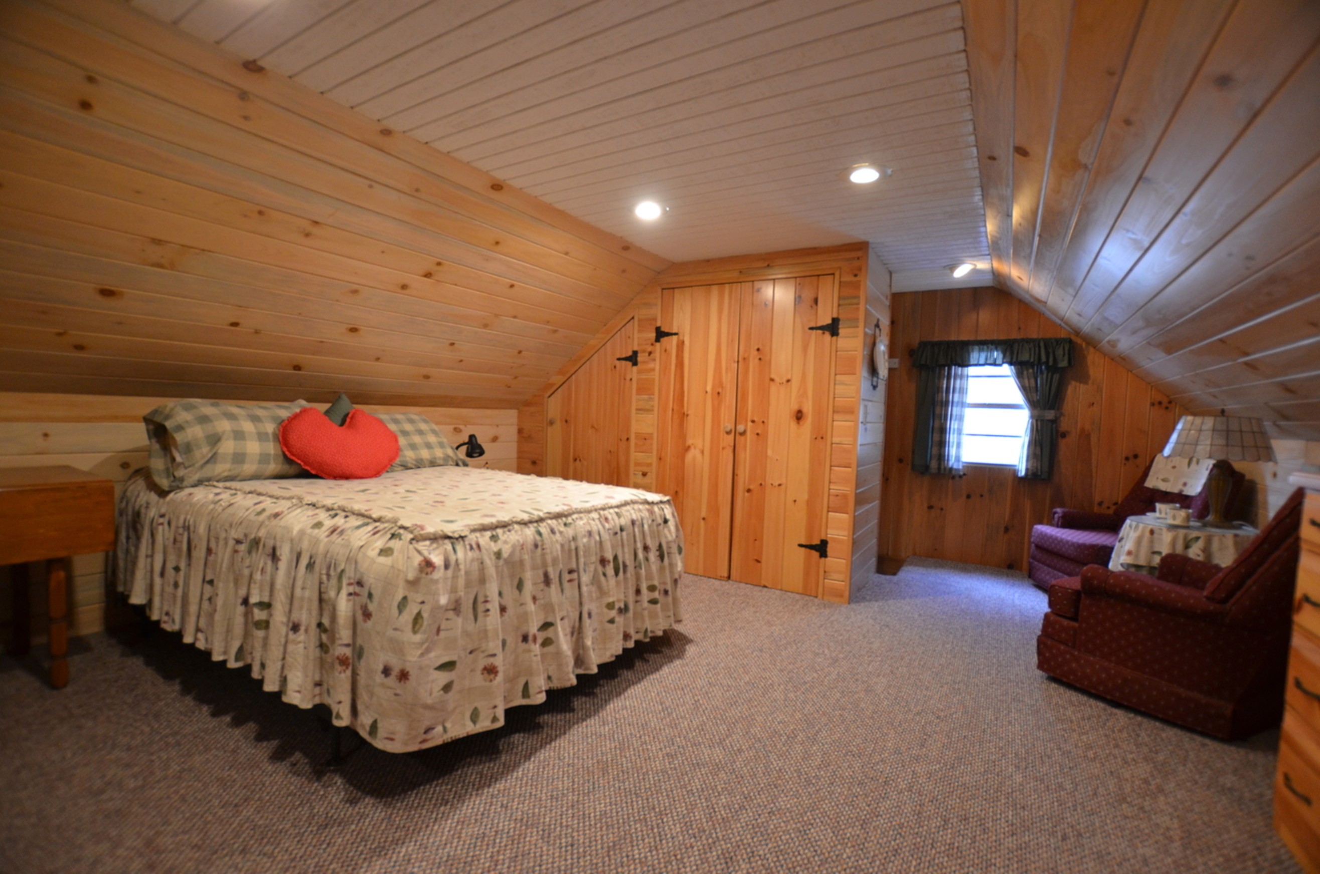 Cozy master bedroom at Tulip Poplar romantic mountain getaway in North Carolina