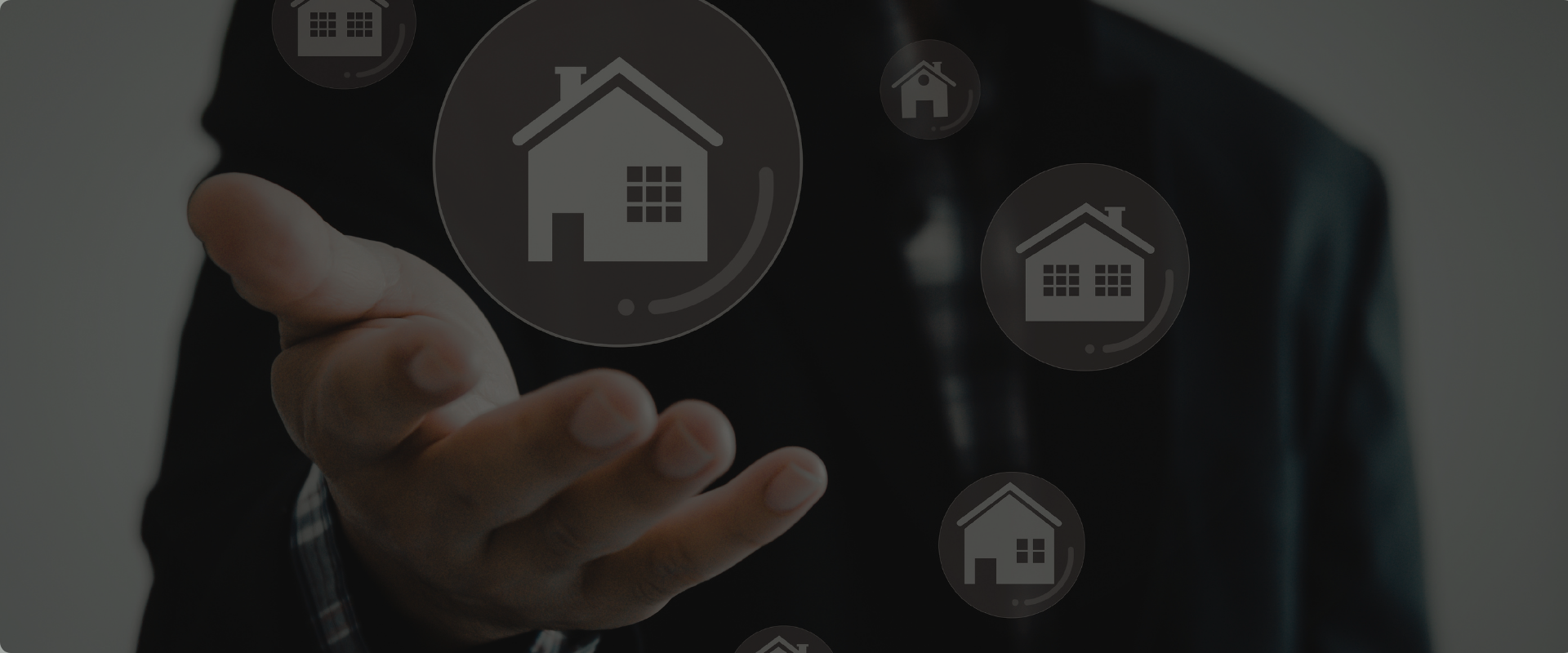 Real estate agent using AI-powered CRM