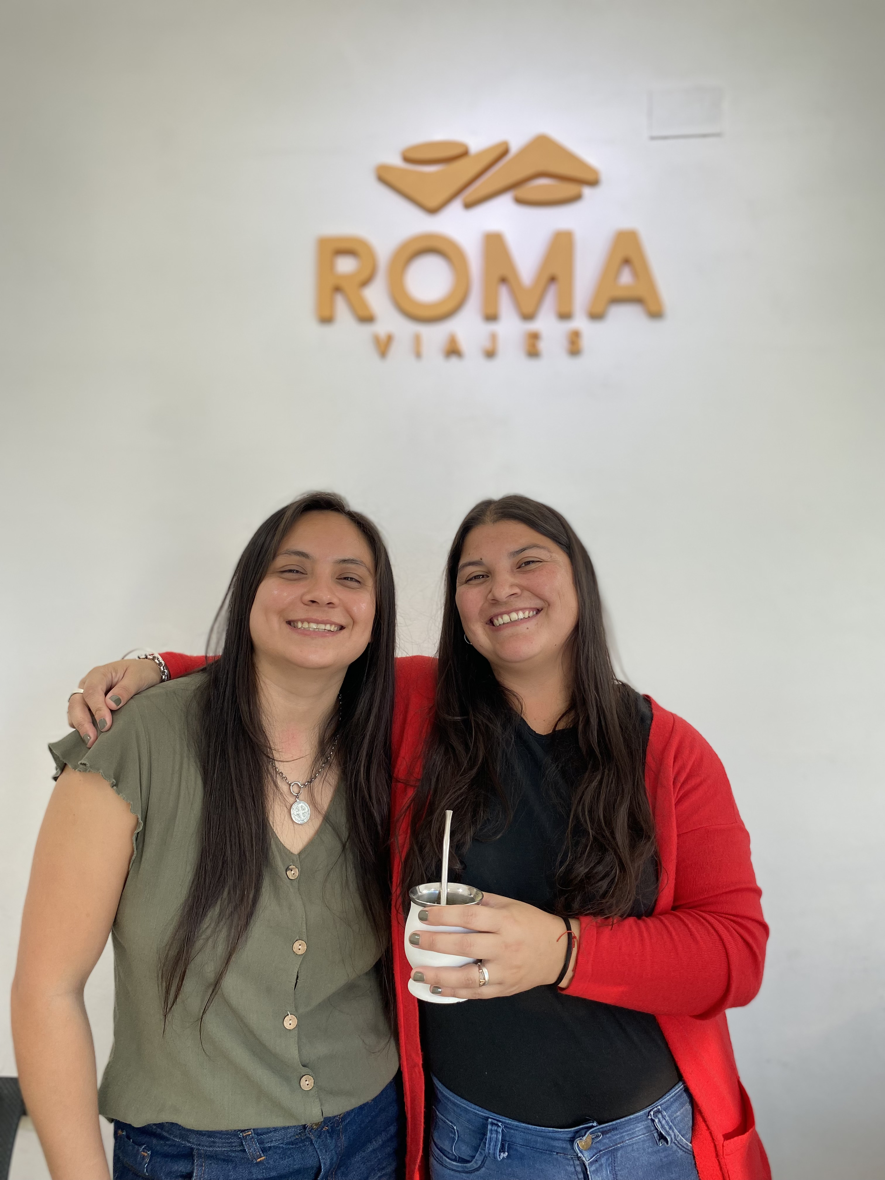 Las dueñas de ROMA VIAJES