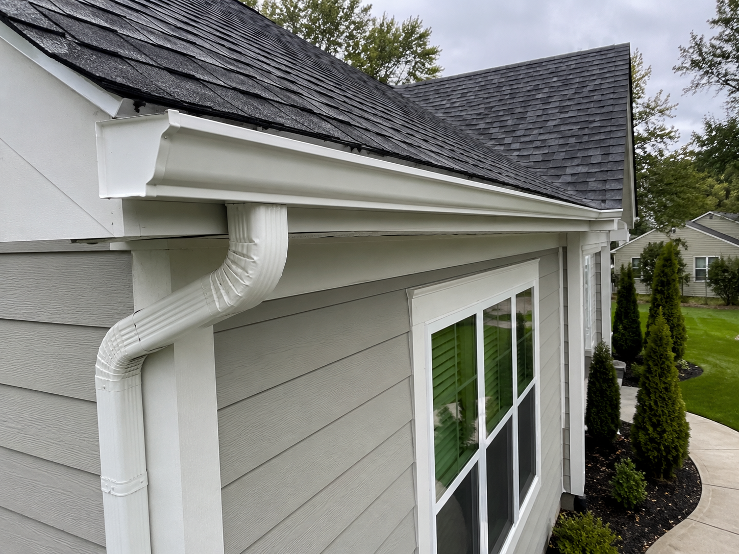 Gutter installation Stoughton WI - seamless gutters Dane County Wisconsin - Badger Roofing of Wisconsin