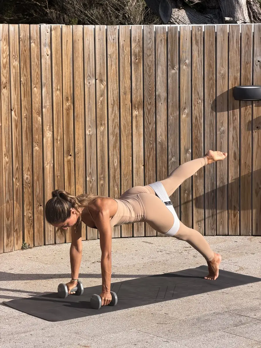 Ánxela entrenando Pilates y fuerza