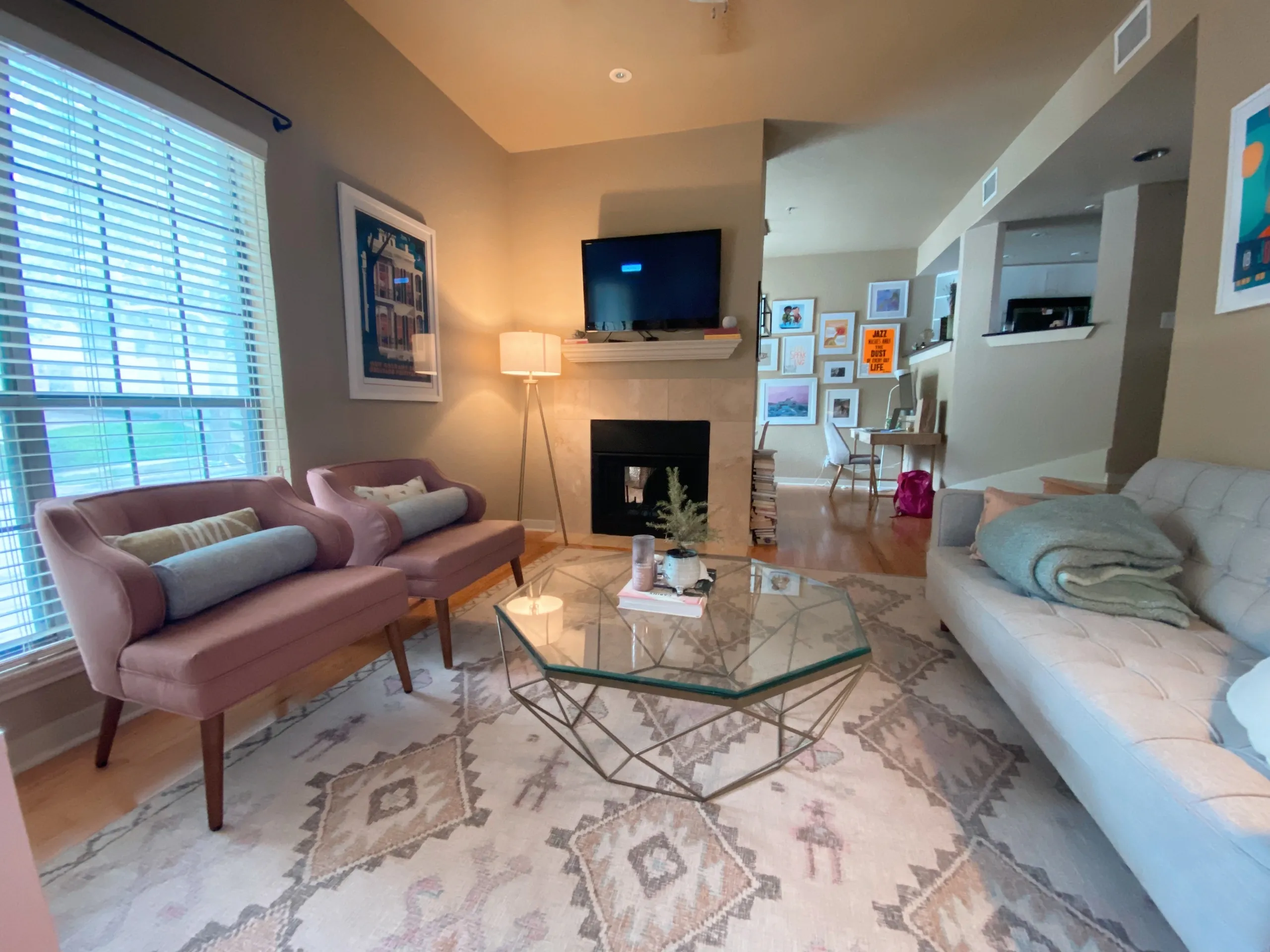 Uptown Dallas Condo Living – Ideal First-Time Buyer Home