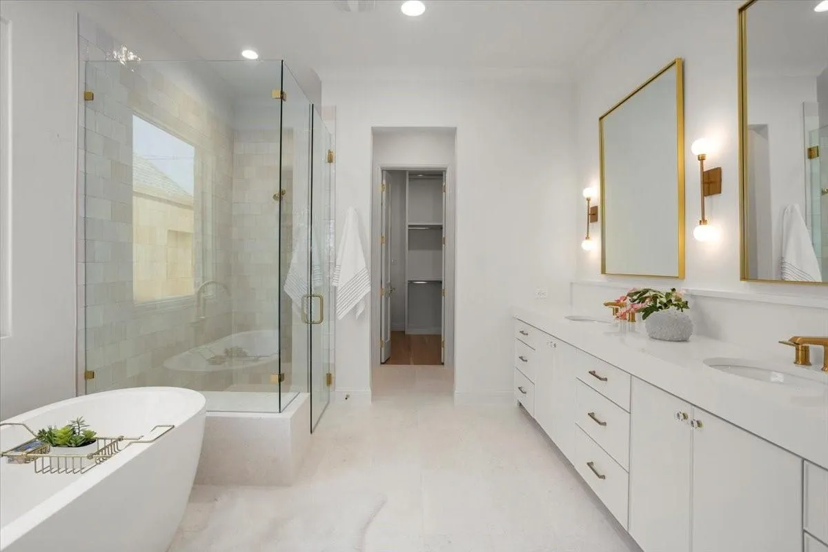photo of a bathroom inside a home for sale on Rochelle Drive in Dallas, Texas