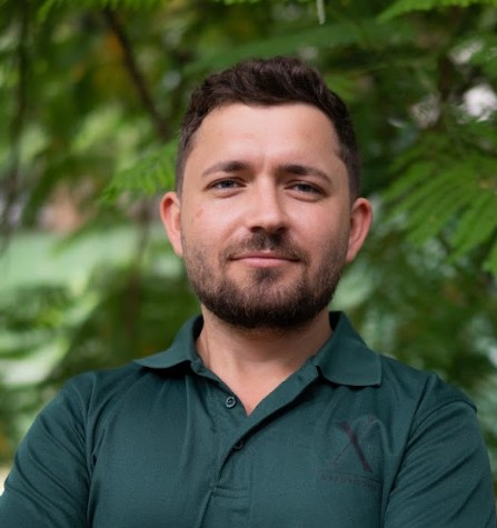 Simon Pintilie, co-founder xBathrooms