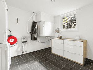 {{ custom_values.service_4 }} in {{custom_values.area_2})