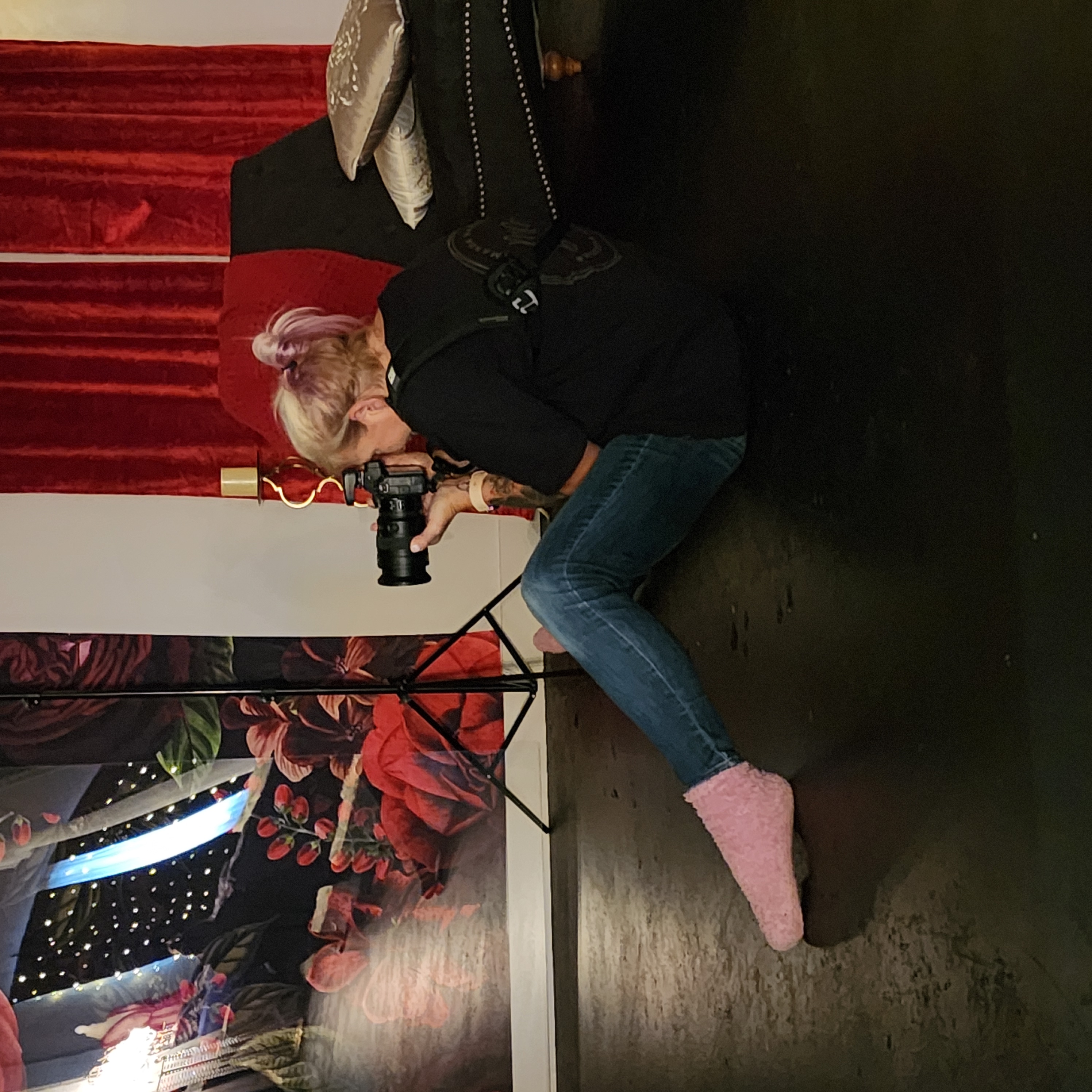 Amanda Marquis working with a photographer during a private training conversation