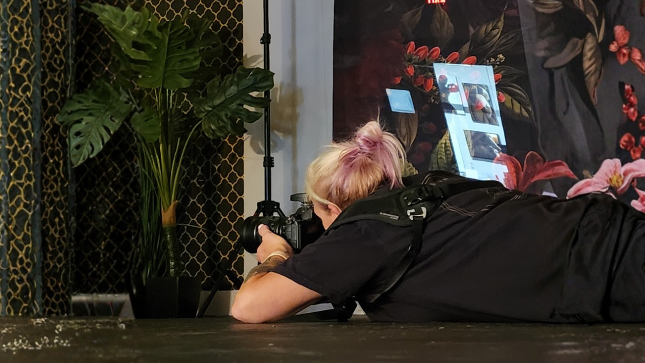 Amanda Marquis teaching a photography workshop