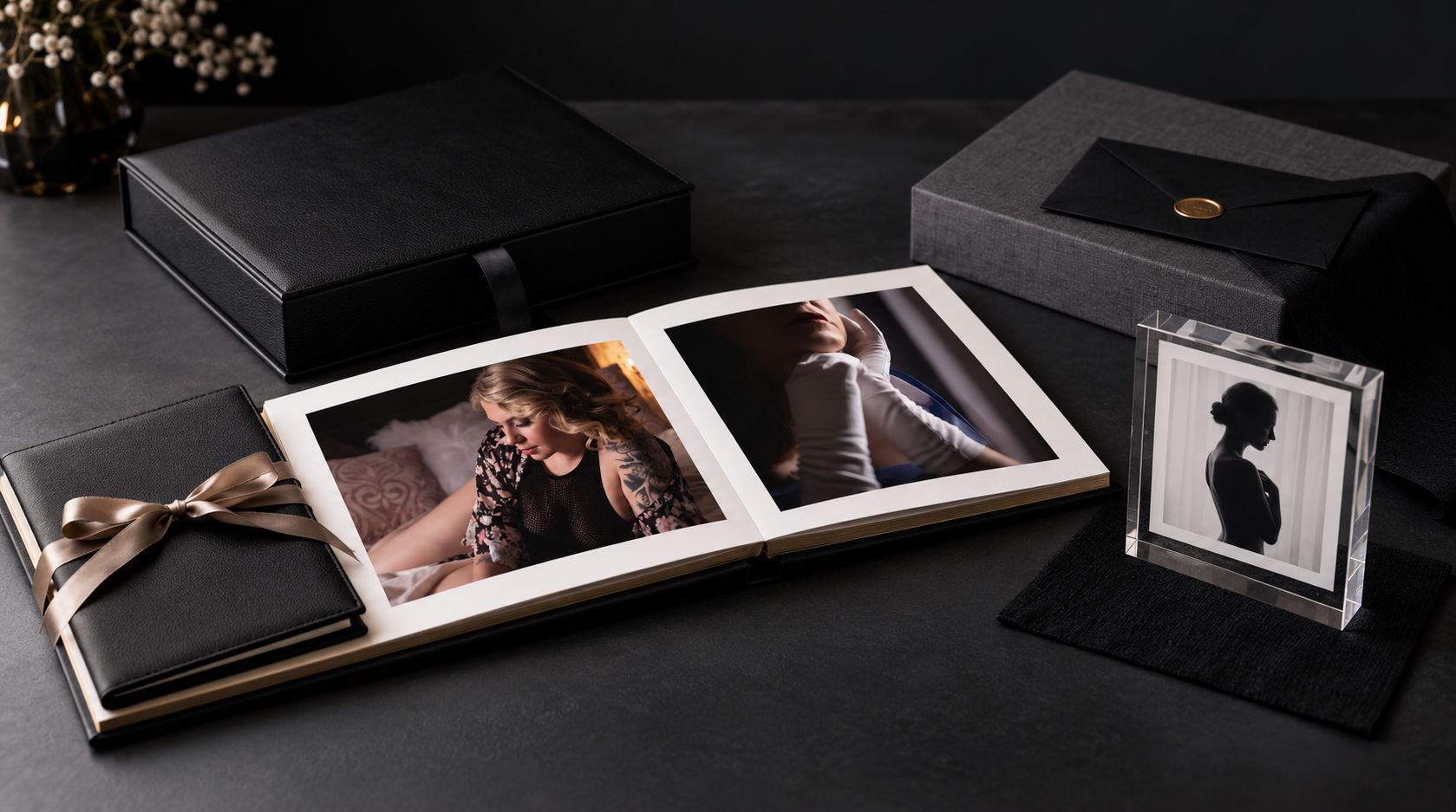Luxury boudoir photography album product preview