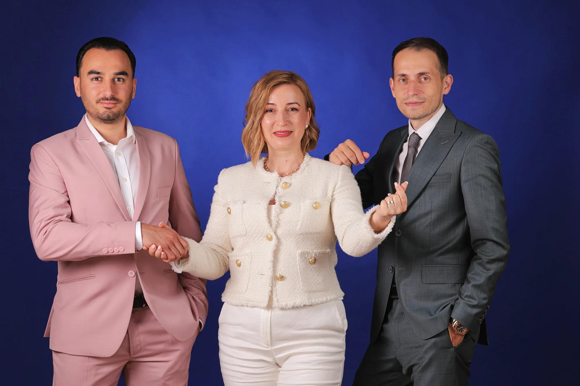 Beniamin Coțan, Loredana Mutu și Ionuț Brândușe, fondatorii Trăiește Liber