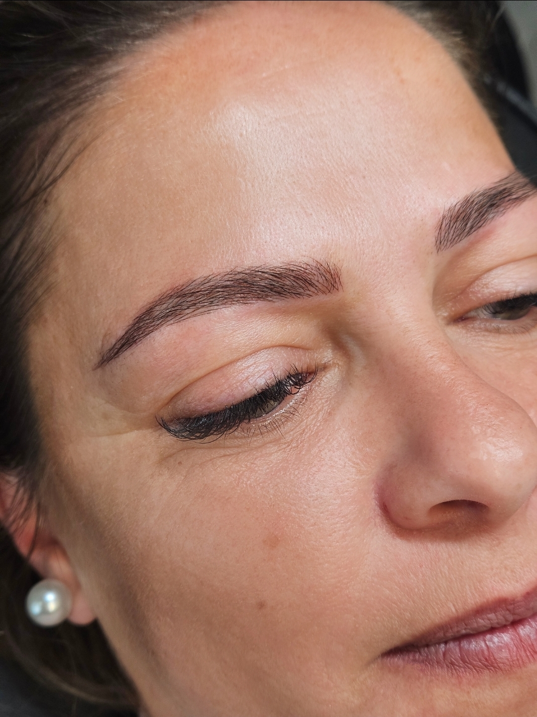 Microblading résultat naturel sourcils Bordeaux