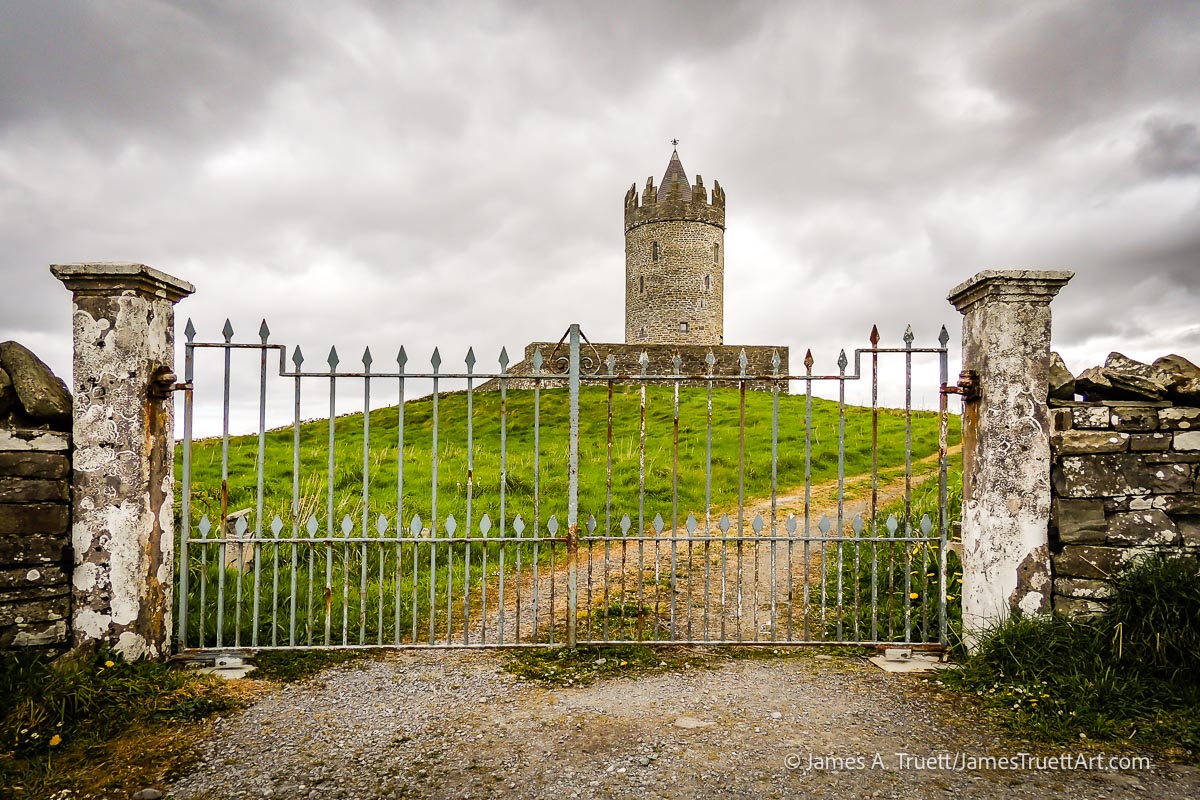 Doonagore Castle from the front gate.