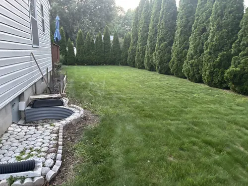 Mulch glue Highland Acres
