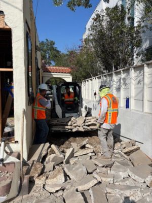 {{ custom_values.service_1 }} in {{custom_values.area_3})