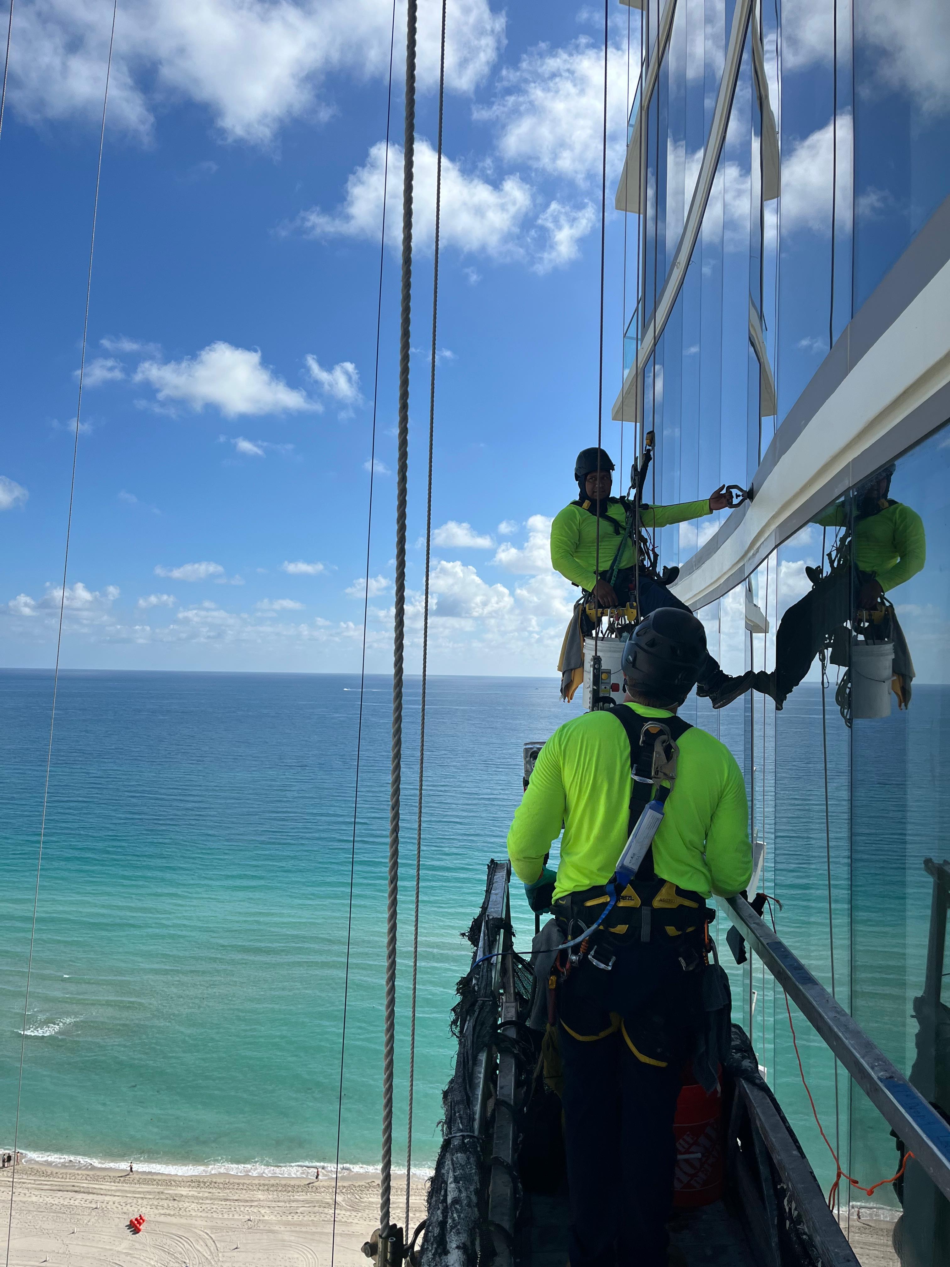 Rig Access high rise buildings maintenance