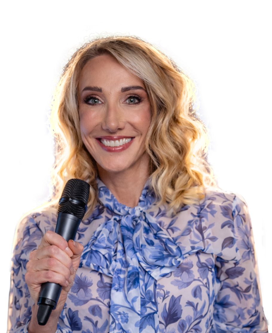 Dr. Anna Wohlthat als Keynote Speakerin mit Mikrofon