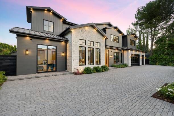 Legacy Windows LLC