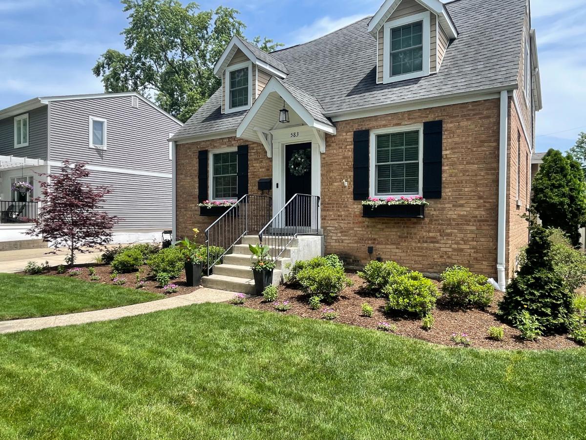 front yard landscape plant beds elmhurst il front yard landscape plant beds elmhurst il