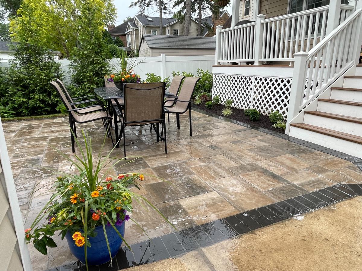 elmhurst backyard brick paver patio with border elmhurst backyard brick paver patio with border
