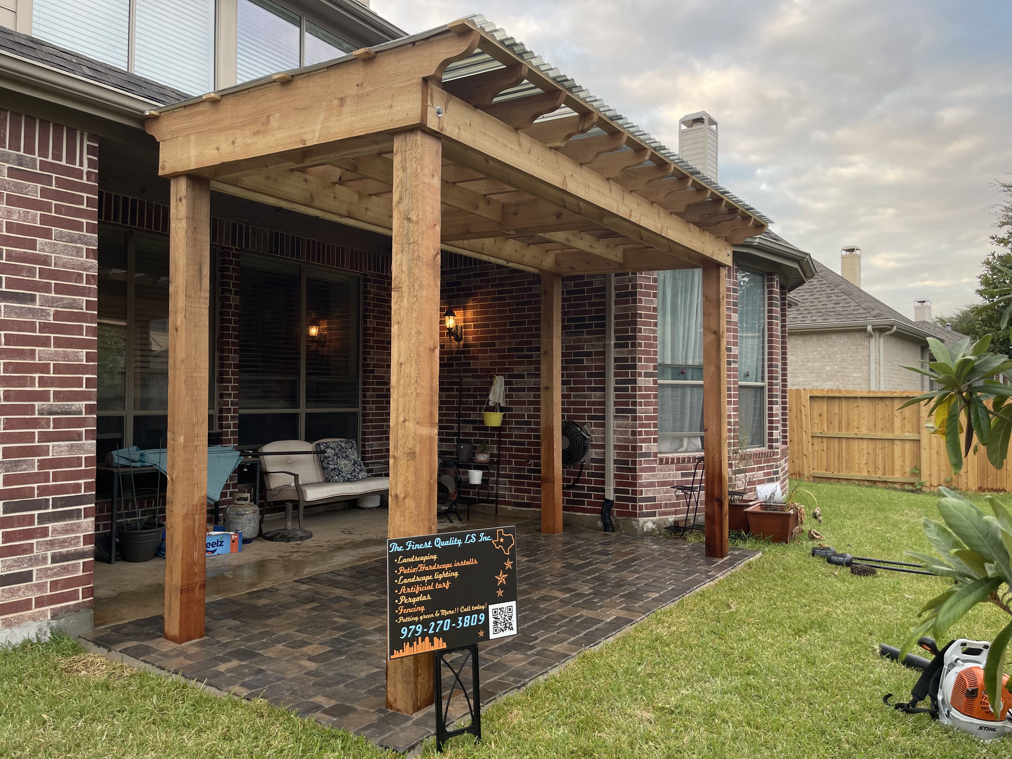 Weston Lakes Outdoor Lighting