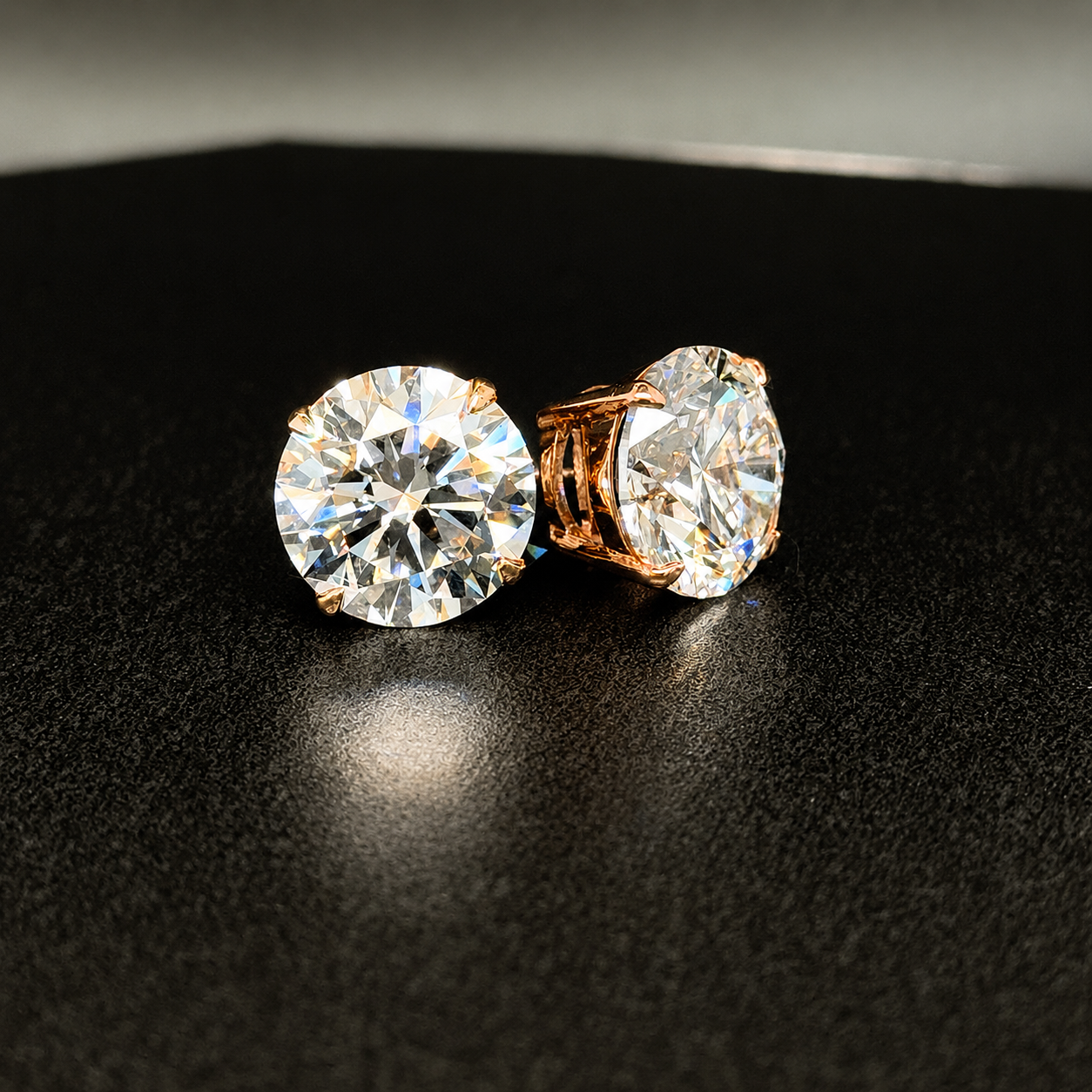 Kisme Royale Crown Solitaire Studs