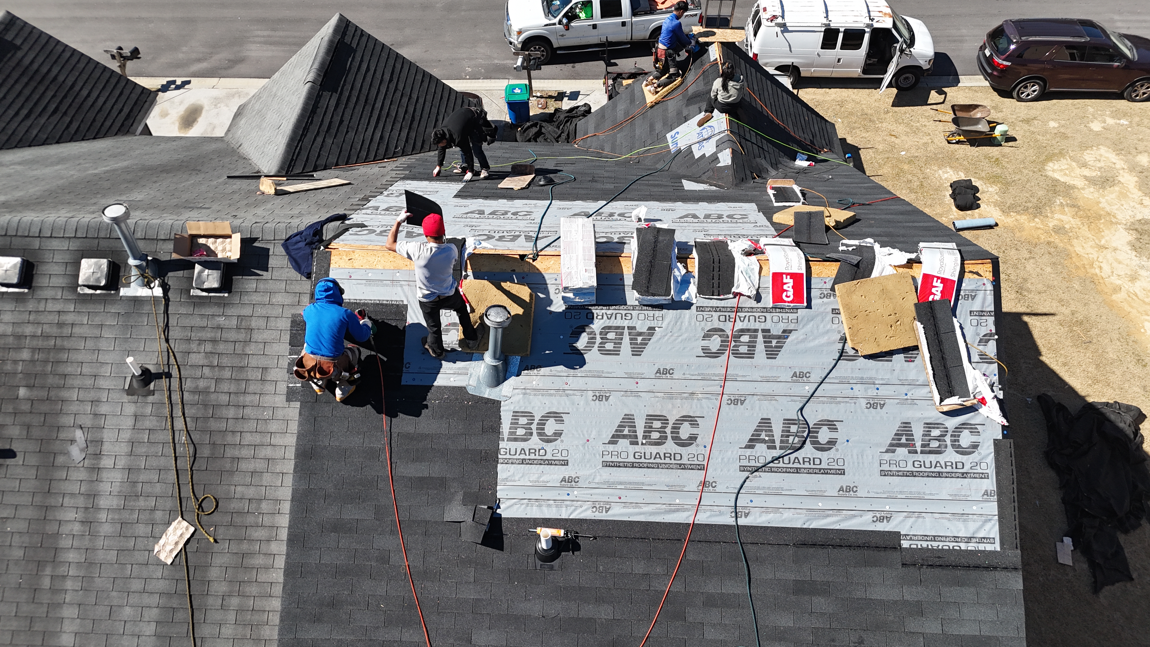 Architectural vs. 3-Tab Shingles: Which is Right for You?