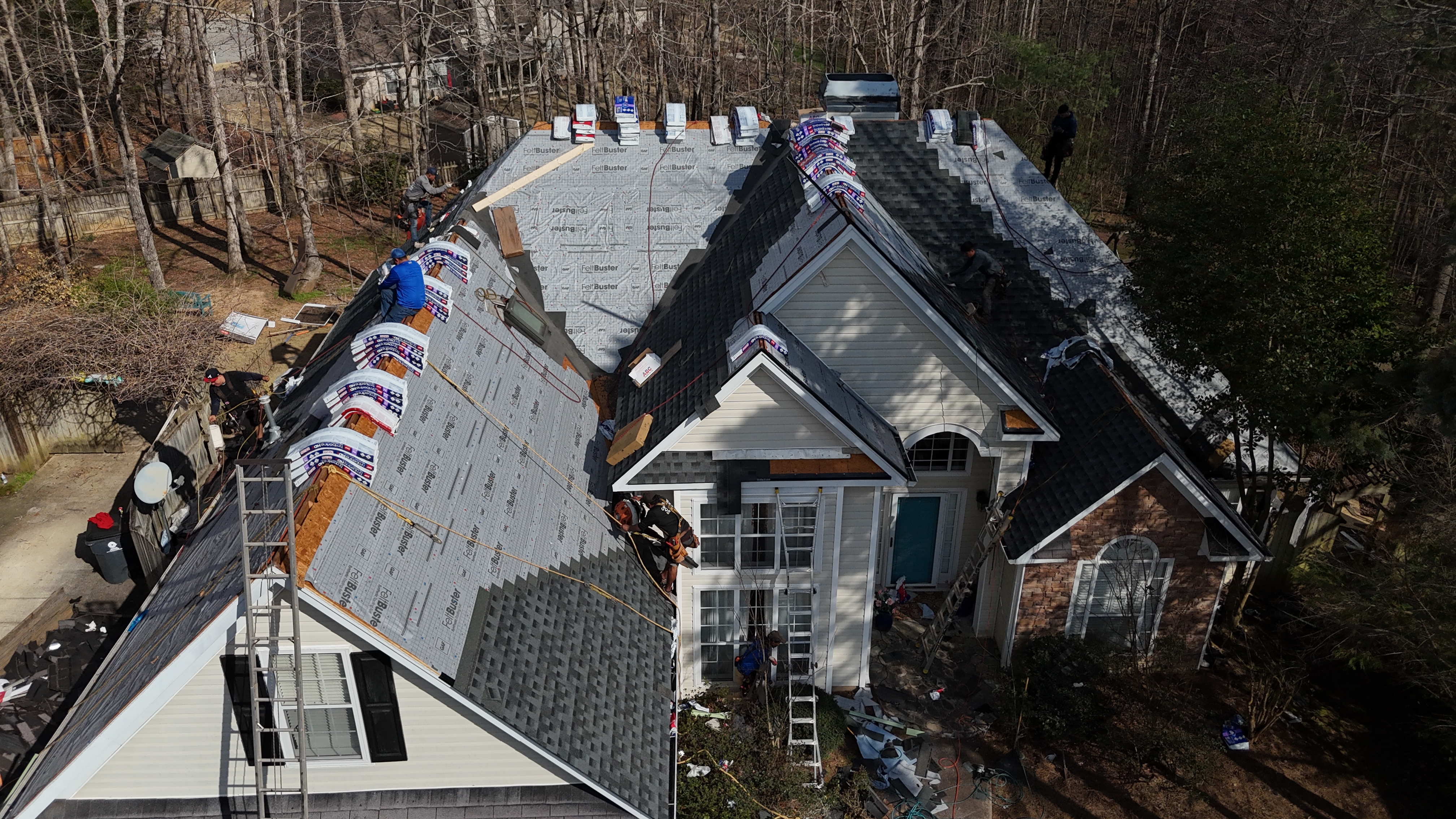 Real residential roof replacement project completed by our expert roofing contractors in Fayetteville, GA Real residential roof replacement project completed by our expert roofing contractors in Fayetteville, GA