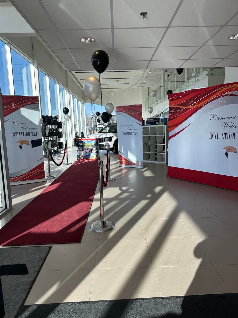 Succès de vente de véhicules neufs et d'occasion en concession