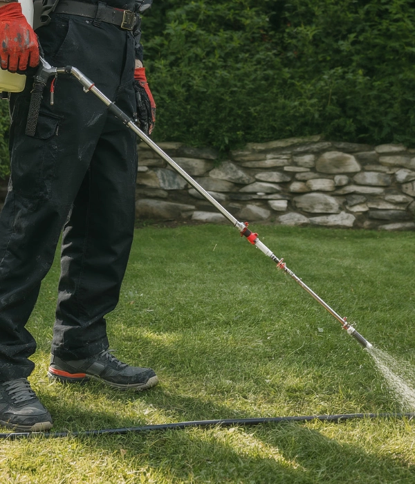 WNTRGRN Lawn and Snow providing residential and commercial weed control in Hennepin County