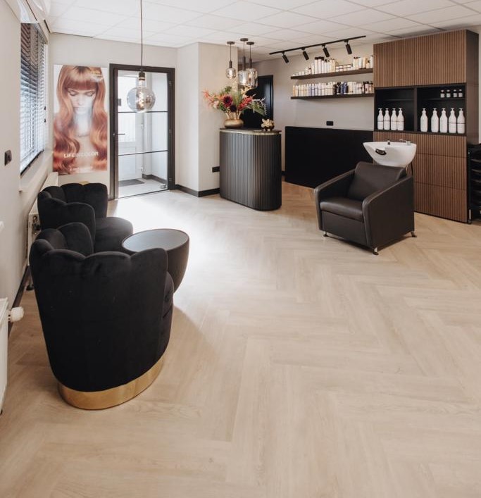 egaliseren Adriaansvloeren