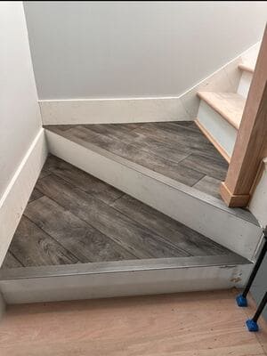 {{ custom_values.service_1 }} in {{custom_values.area_1})