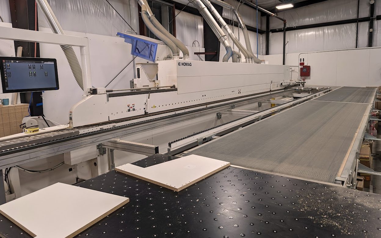 Industrial edgebanding line finishing custom cabinet parts