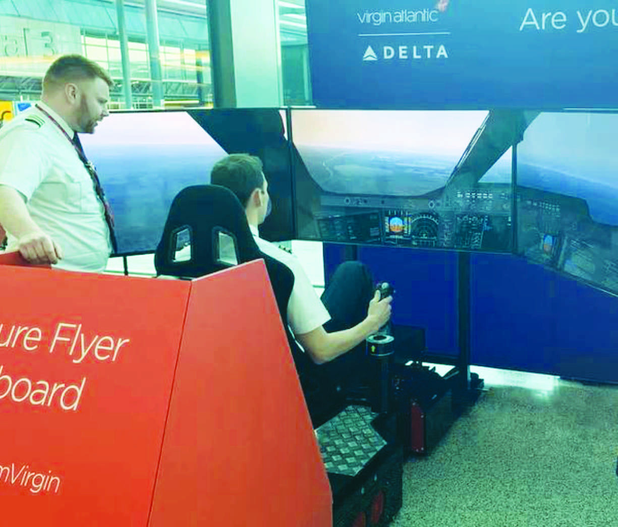 Triple Screen motion flight simulator hire