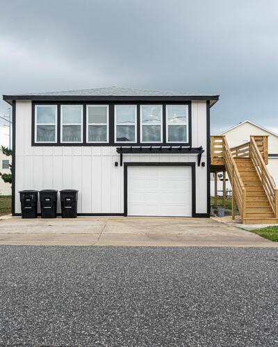 {{ custom_values.service_1 }} in {{custom_values.area_3})