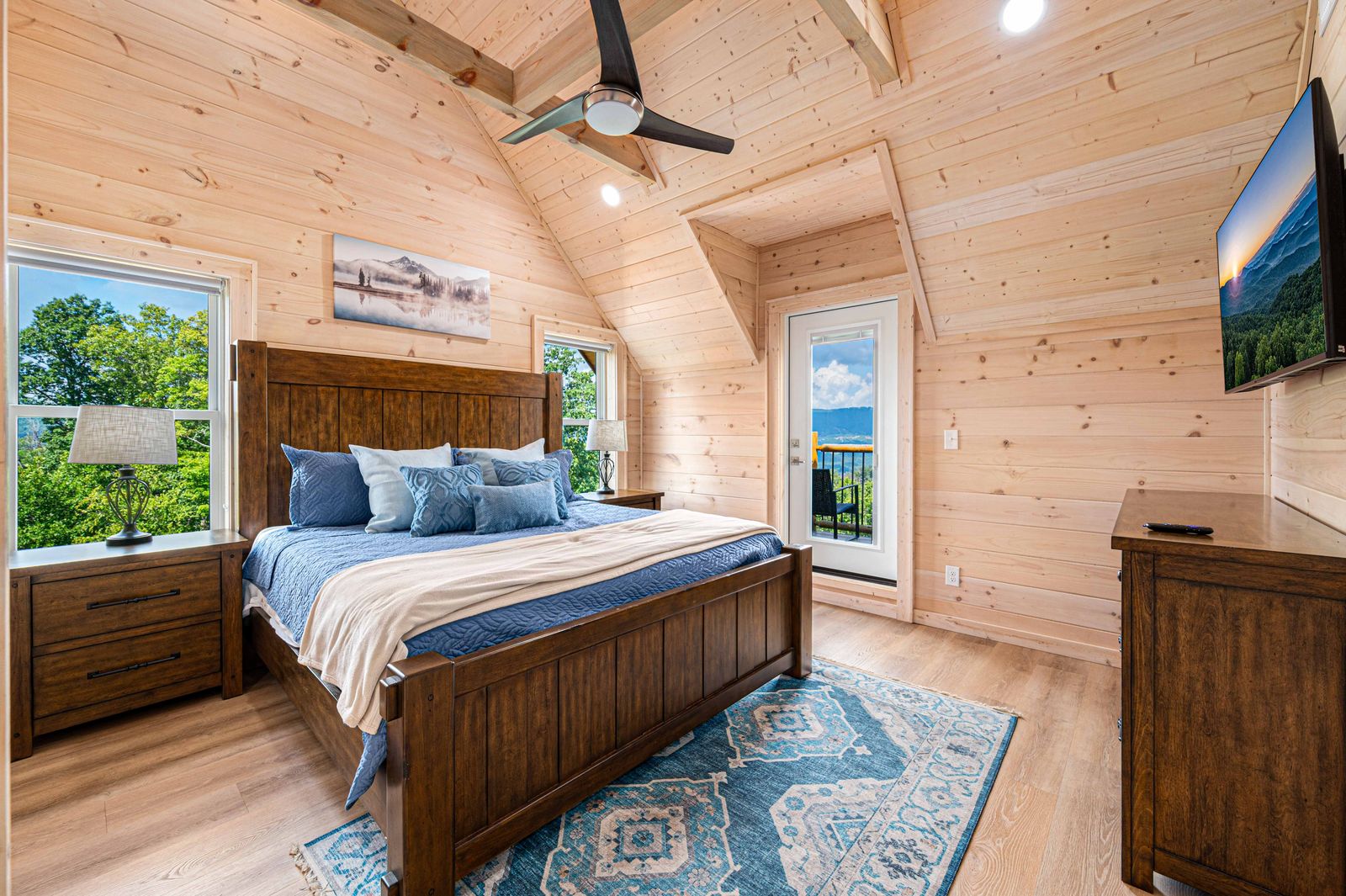 Second upstairs king suite