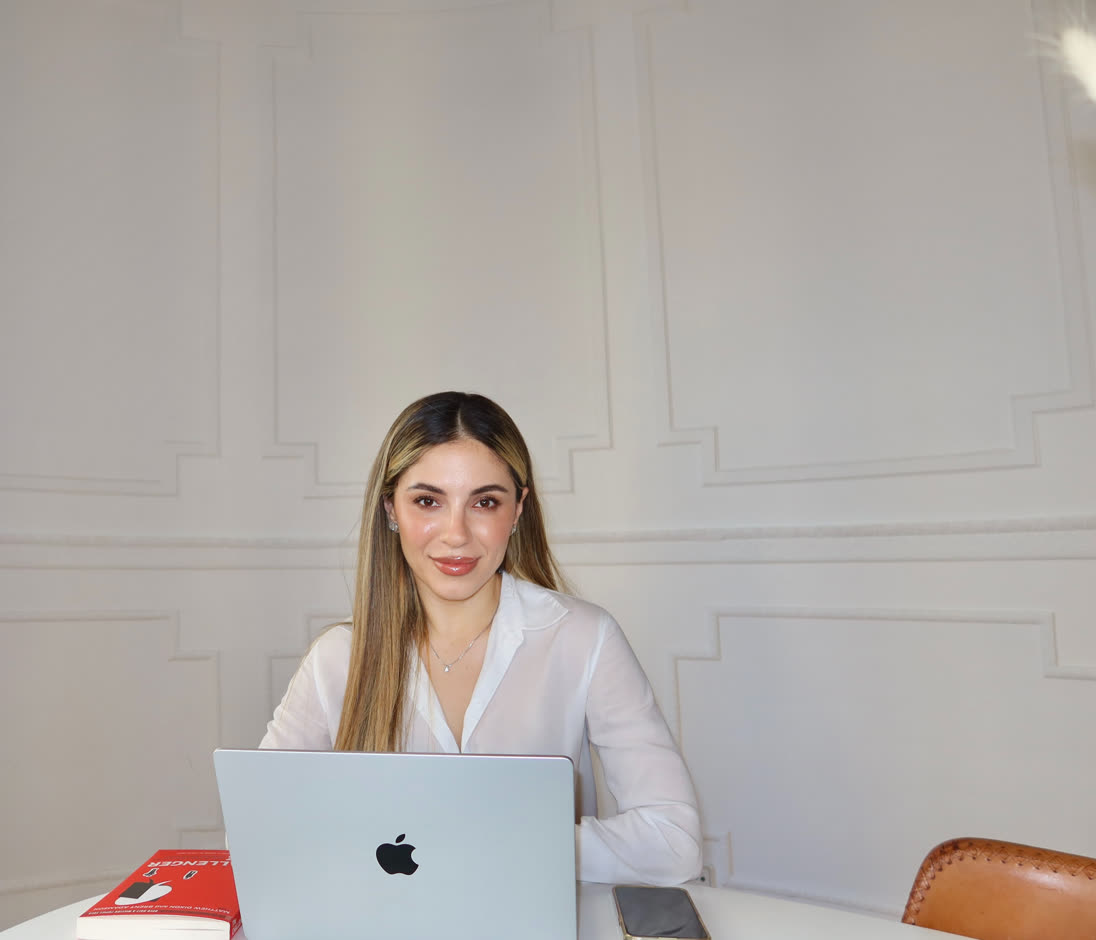 Rosie at her laptop