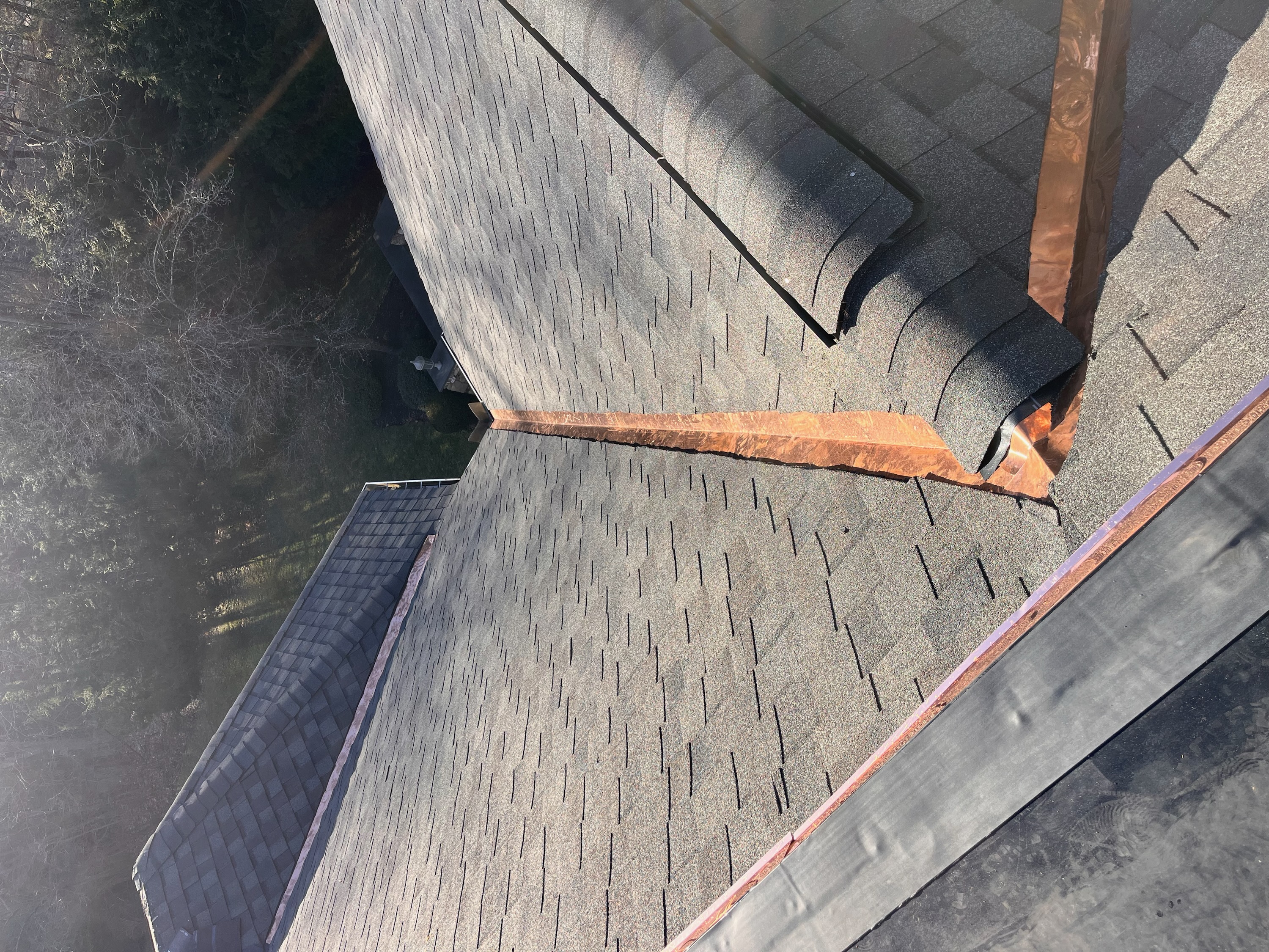 Asphalt roof