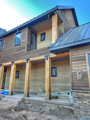 {{ custom_values.service_4 }} in {{custom_values.area_3})